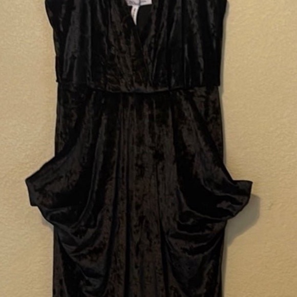 BCBG Velvet Faux-Wrap Side Slit Midi Dress Size XS - Picture 8 of 10